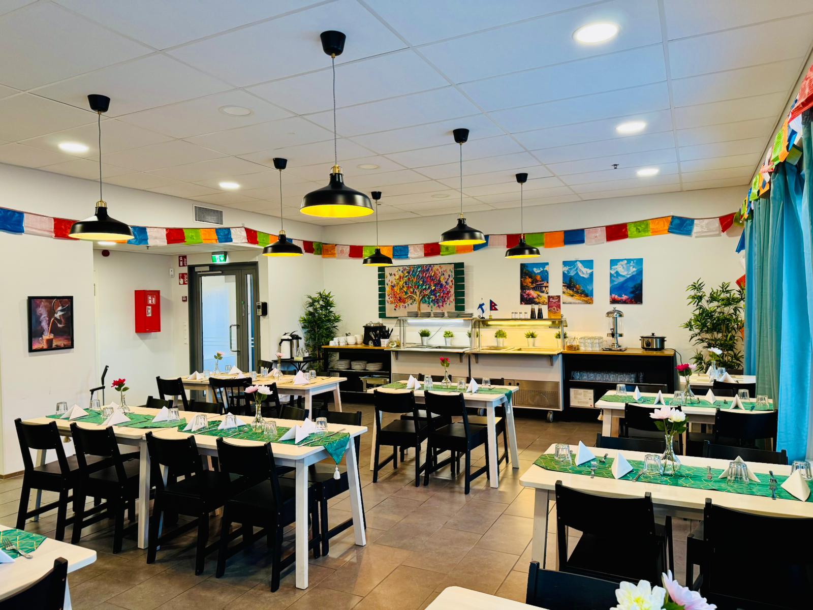 Ravintola Halesi interior